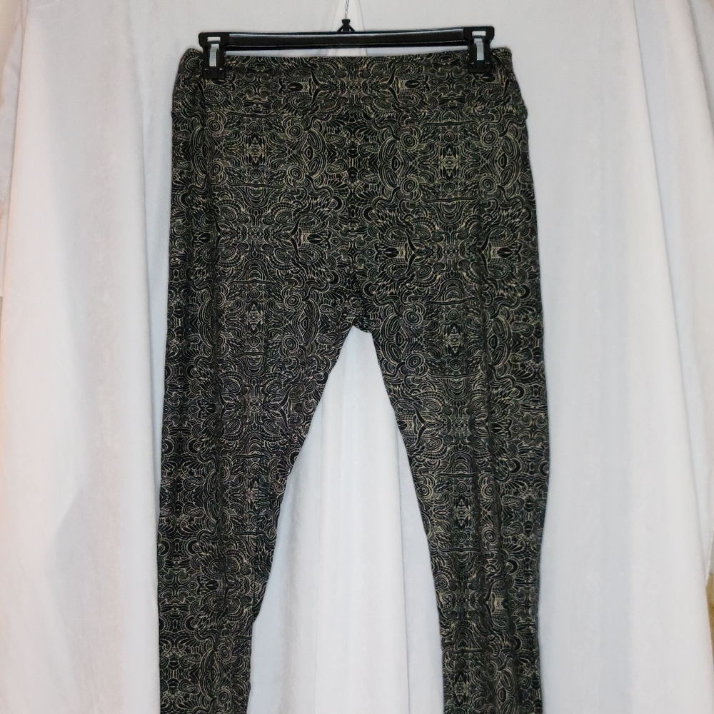 LulaRoe TC leggings